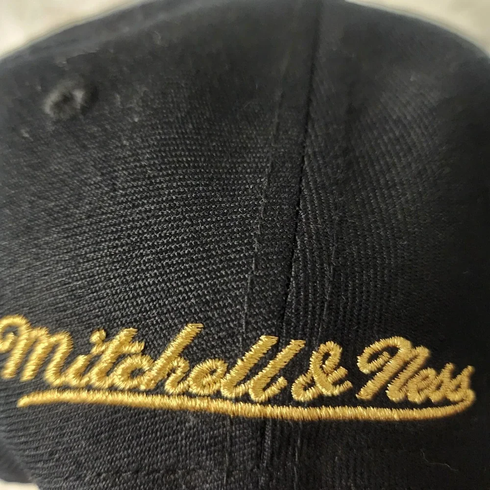 Miami Heat Mitchell & Ness  Lids Metallic Gold Snapback Hat Flat Brim Flame Ball